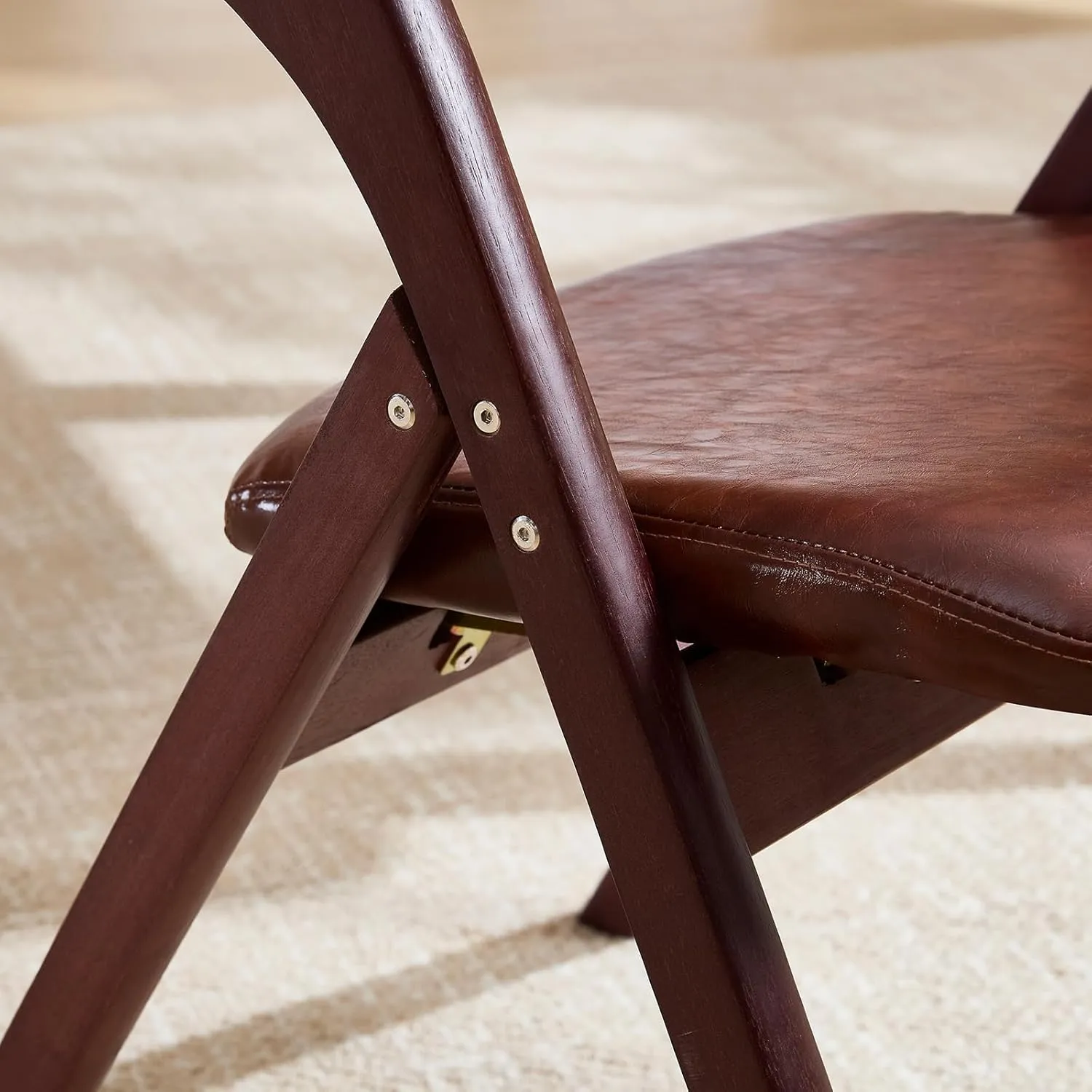 2-Pack Folding Chairs with Cushion, Leather Padded Foldable Dining Chairs, Portable Walnut Wooden Folding Chairs for Dining Rooms, Wedding Parties, Offices Indoor Outdoor Brown