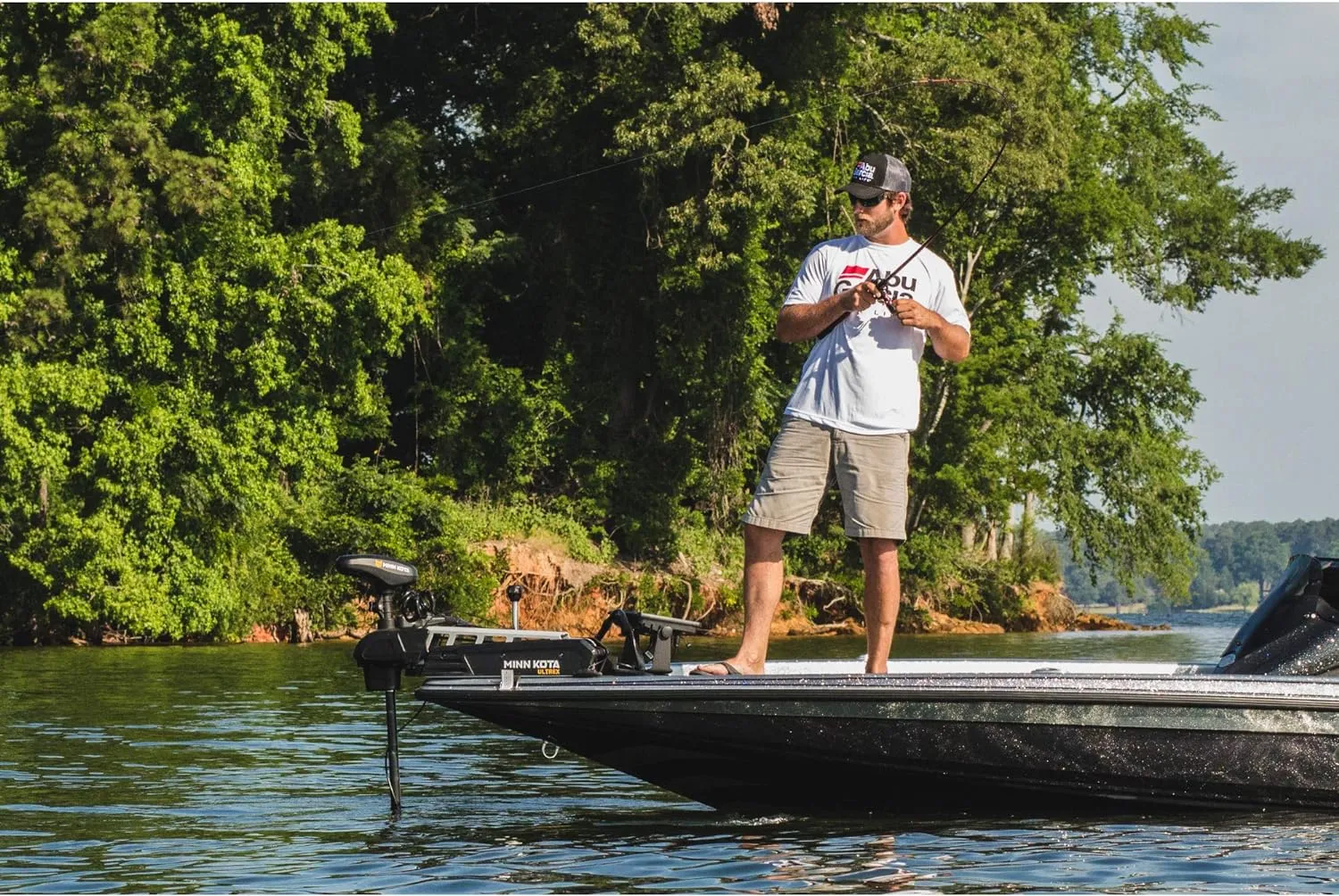 Ambassadeur S Baitcast Round Fishing Reel