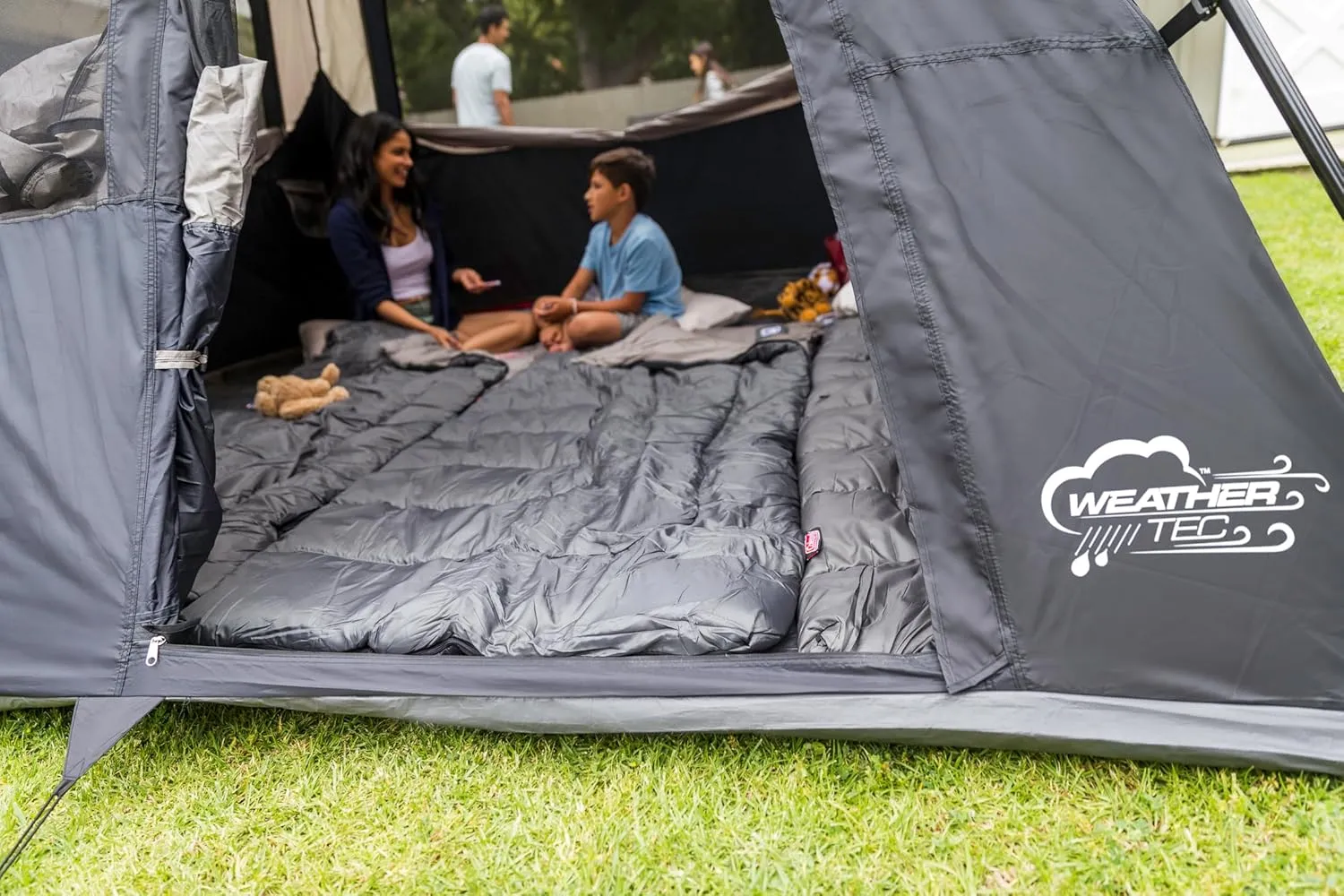 Coleman Instant Tent with 1-Minute Setup, 4/6/8/10 Person Tent with Pre-Attached Poles, Air Vent, & Carry Bag