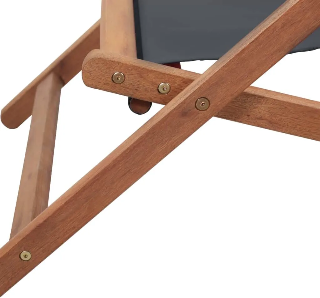 Folding Beach Chair with Wooden Frame and Gray Fabric – Adjustable Reclining Lounge Chair for Outdoor, Patio, Garden, Camping, and Beach Use