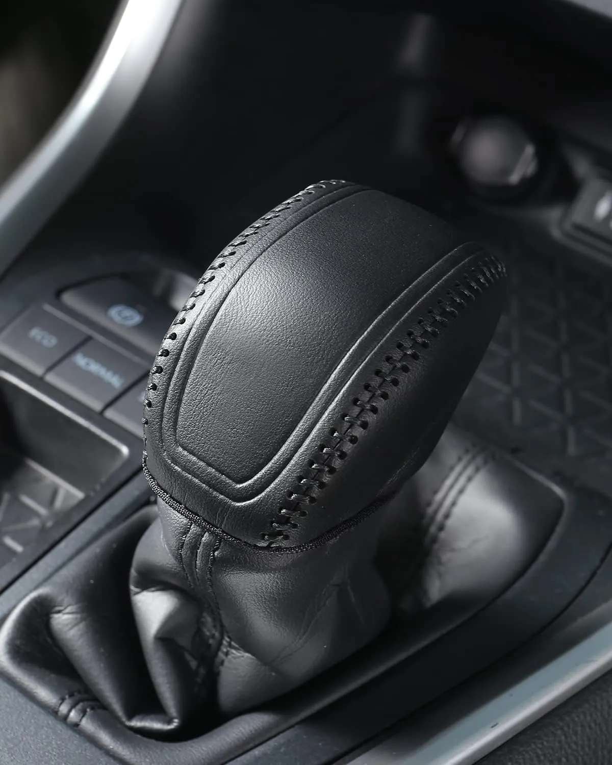 for Toyota RAV4 2019-2025 Gear Shift Knob Cover, Genuine Leather Interior Protective Gear Shift Trim for Toyota Highlander 2020-2025- Black Trim
