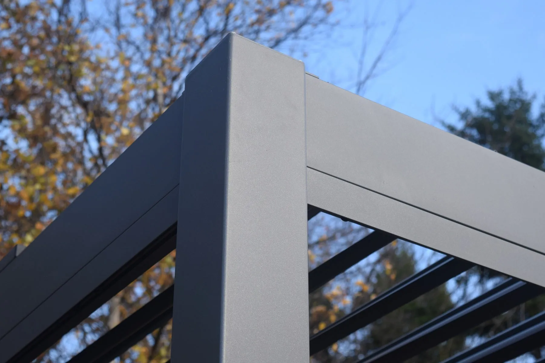 Georgetown Louver Outdoor Sun Shelter