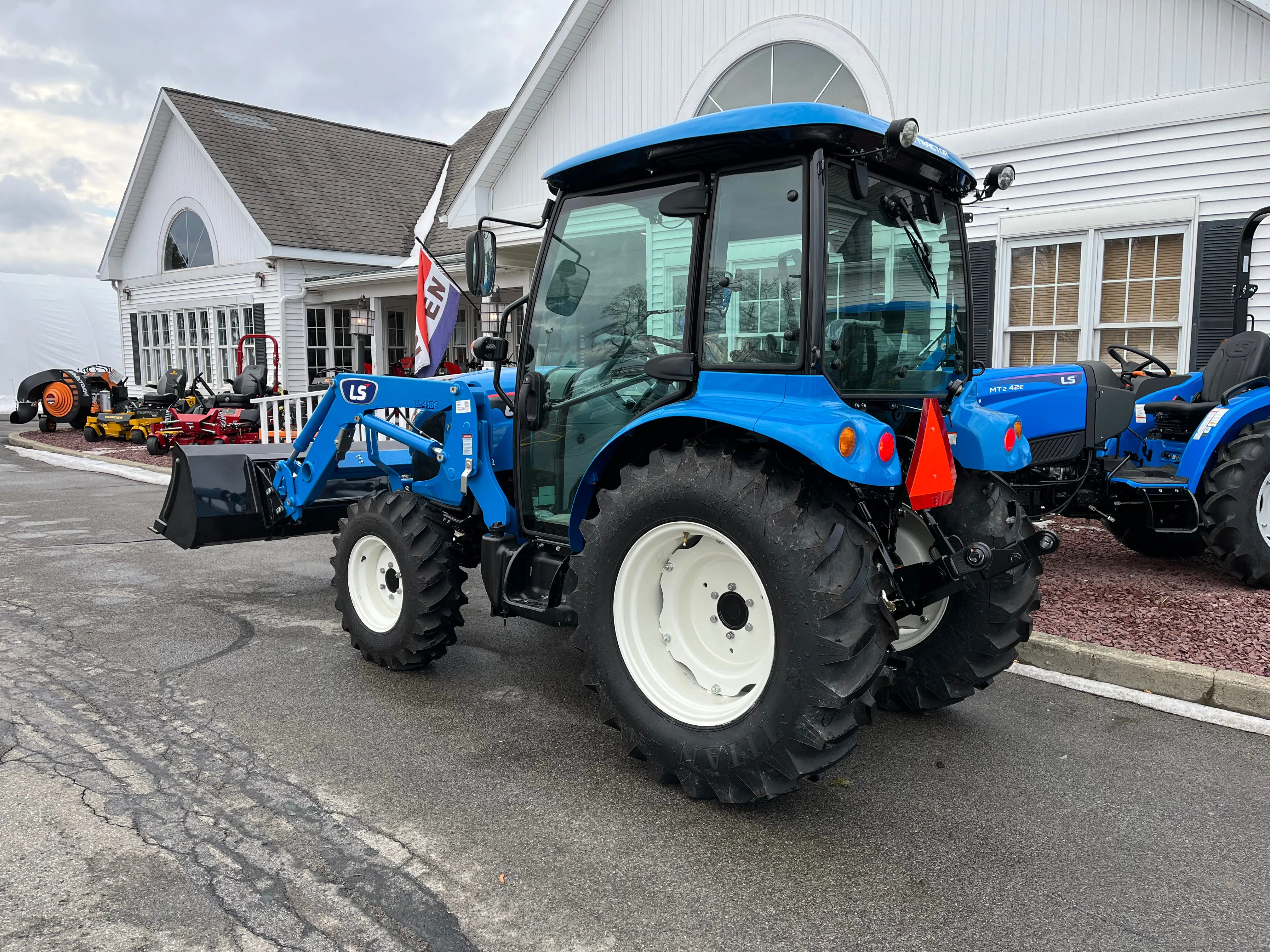 LS Tractor MT352HC – 52HP - Loader sold seperately