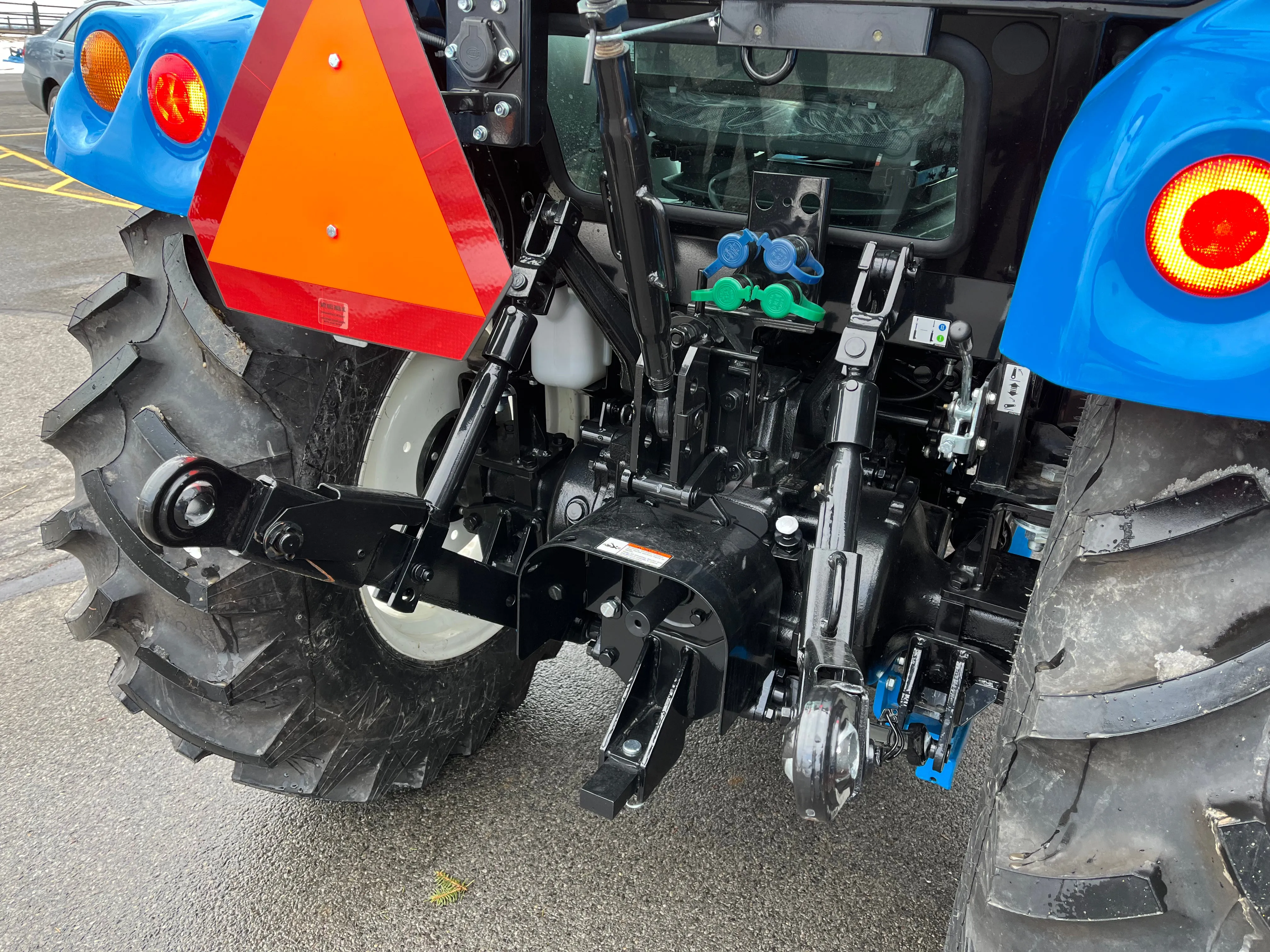 LS Tractor MT352HC – 52HP - Loader sold seperately