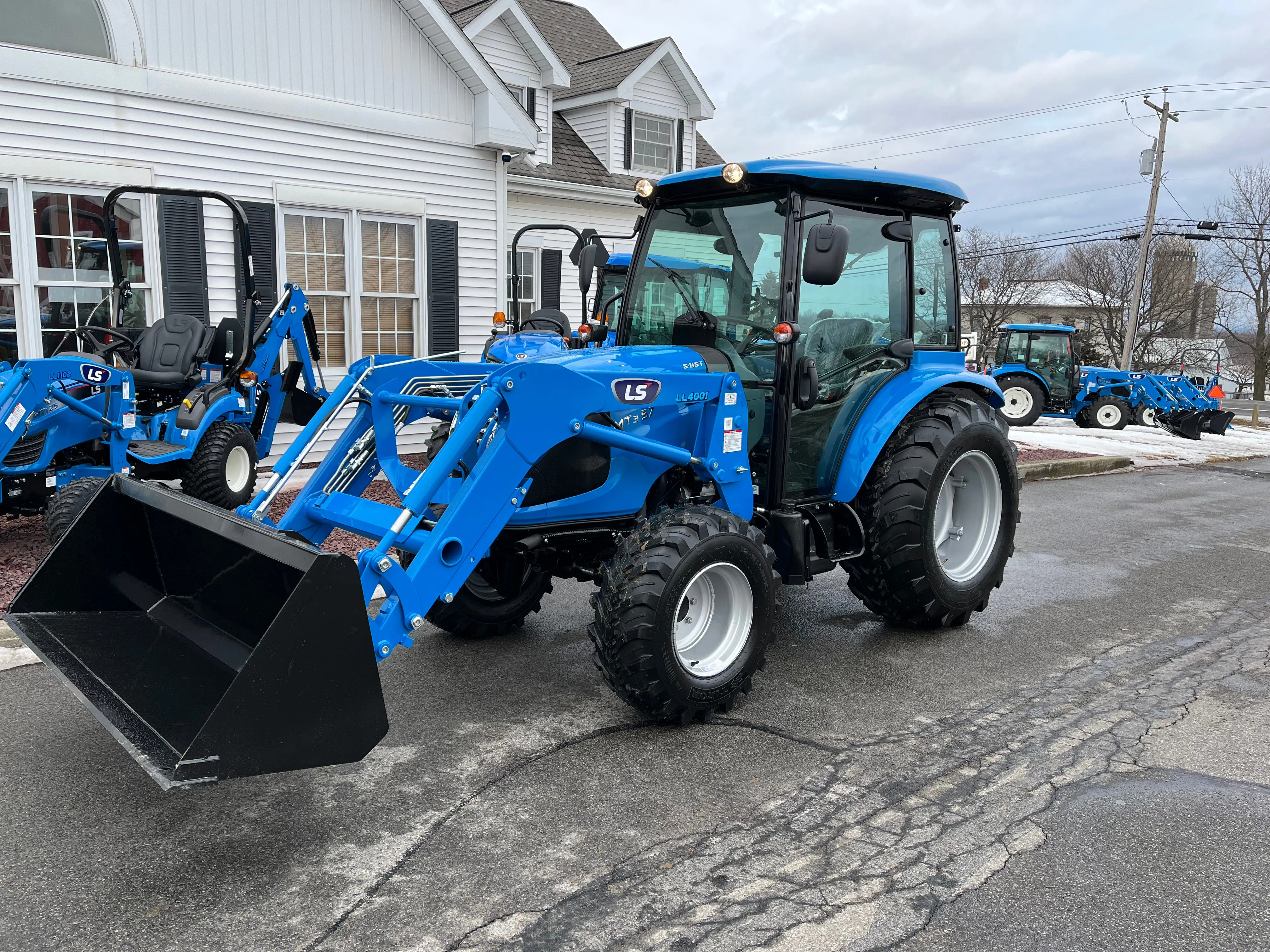 LS Tractor MT357HC – 57HP - LOADER SOLD SEPERATELY