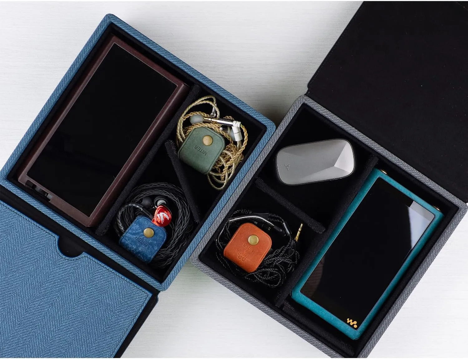 MITER Carrying Case for FiiO iBasso Sony Shanling HiBy Cayin Astell&Kern Questyle, Handmade Acrylic Window Hard Storage Box for IEM Earphones   Digital Audio Player (Acrylic 4 Earphones Case-Black)