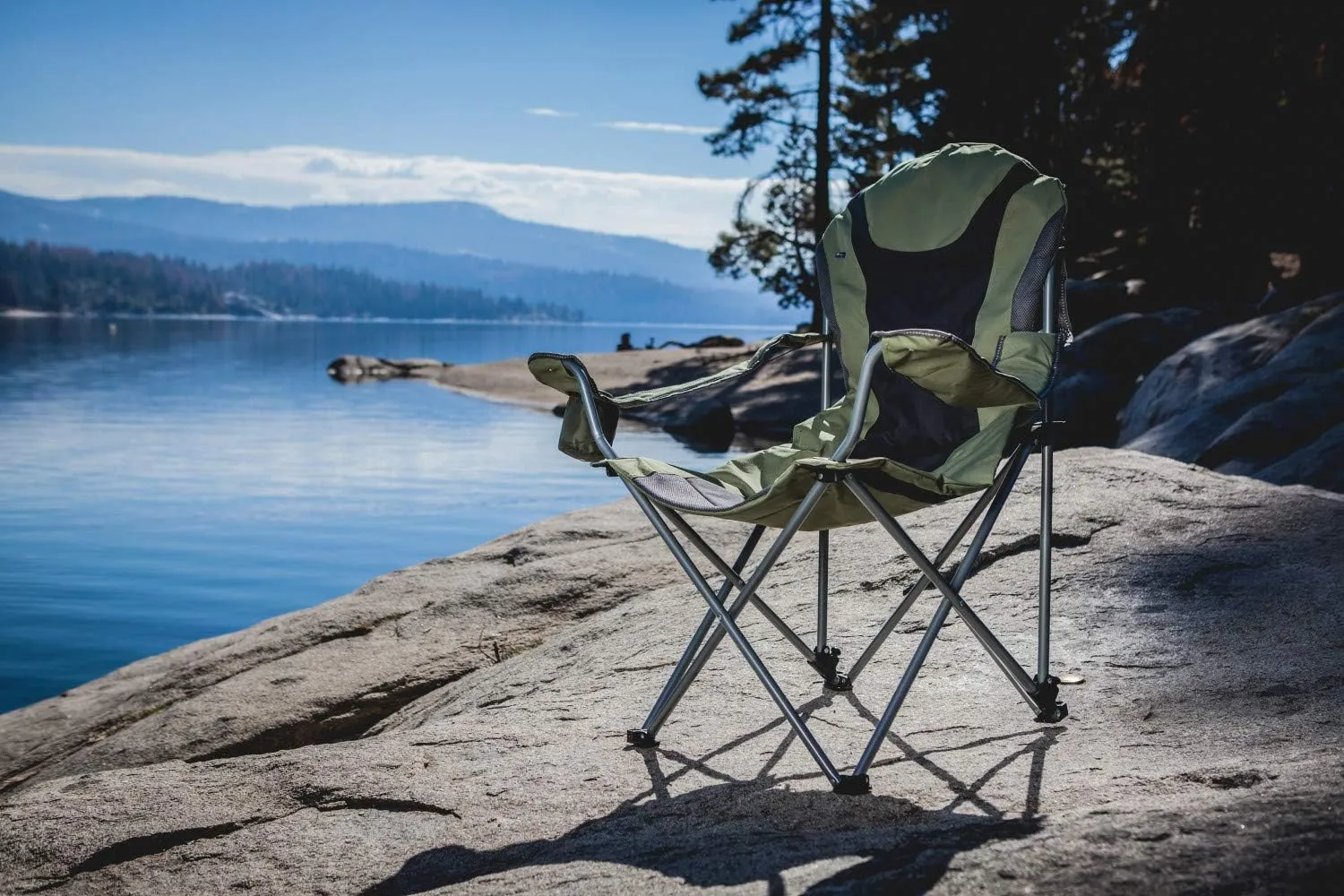 PICNIC TIME NCAA Razorbacks Reclining Camp Chair - Beach Chair for Adults - Sports Chair with Carry Bag