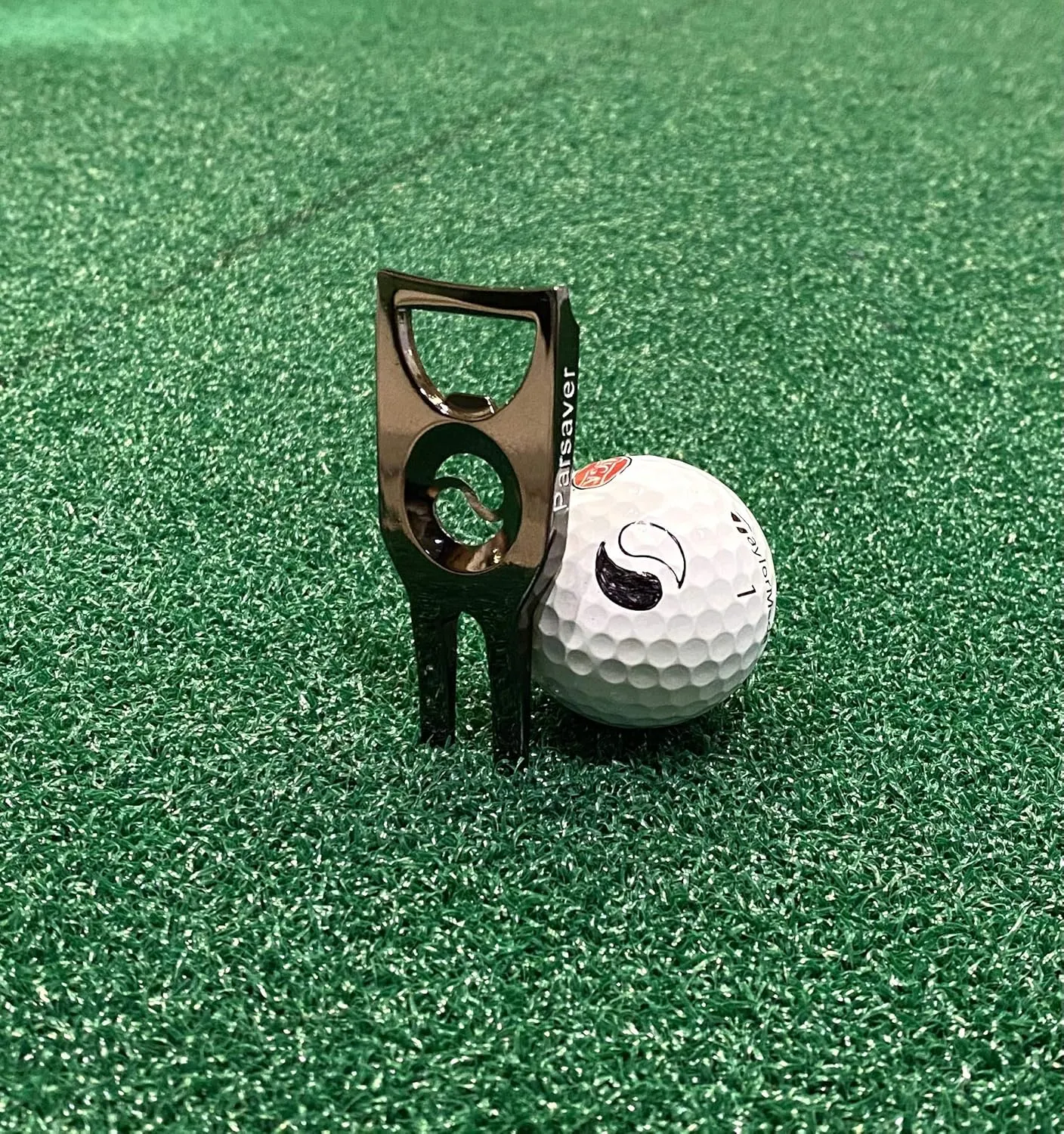 Players Golf Divot Tool - 6 in 1 Multi Purpose Tool - Divot Tool with Ball Marker - Alignment Golf Ball Markers Included - Bottle Opener Pitch Fork Gadget - Permanent Marker Pen