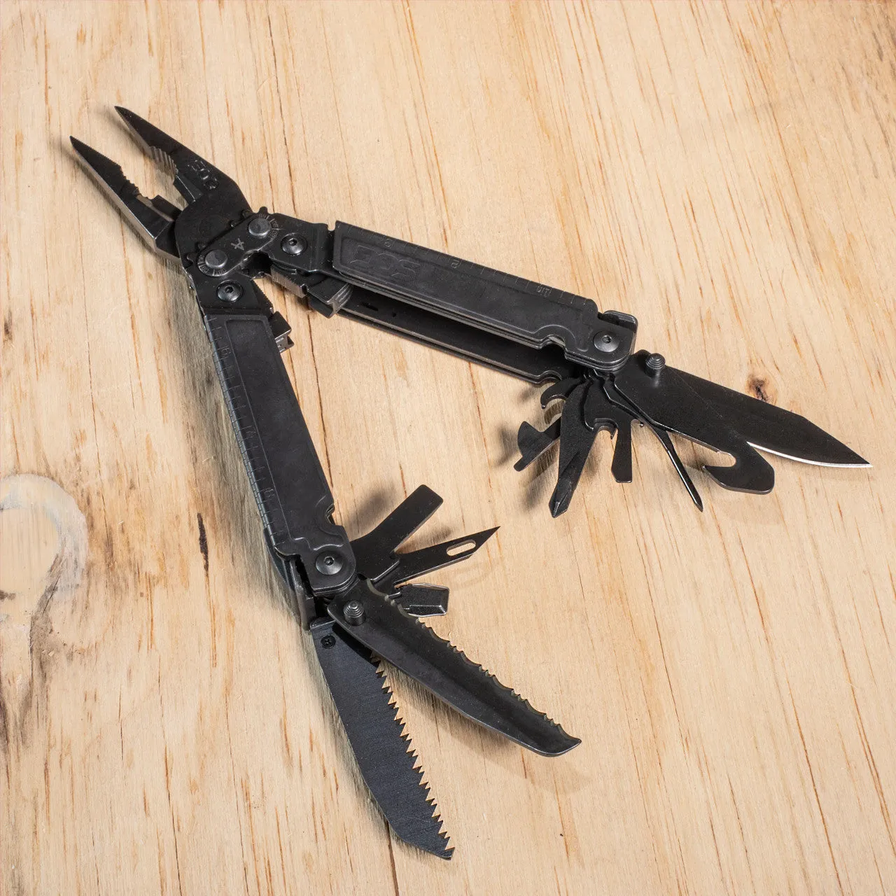 SOG PowerAccess Assist MT Multi-Tool with 21 Tools and One-Handed Assisted Opening